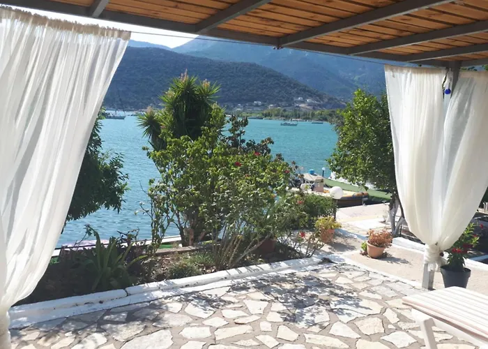 Διαμέρισμα Geni Bay 2 *